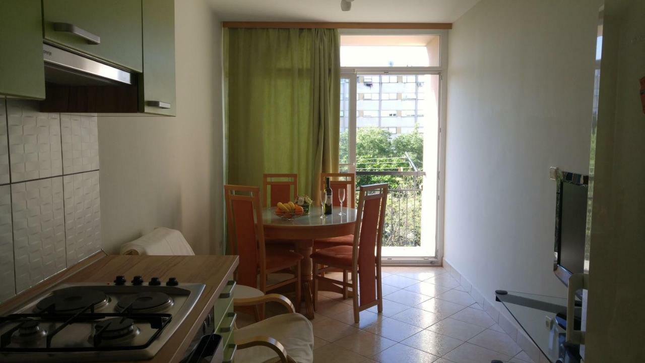 Two Bedroom Apartment Near Beach And Center Split Zewnętrze zdjęcie